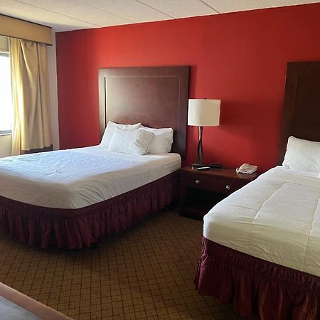 Clarion Hotel Lansing Extérieur photo